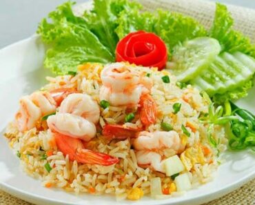 បាយឆាគ្រឿងសាមុទ្រ