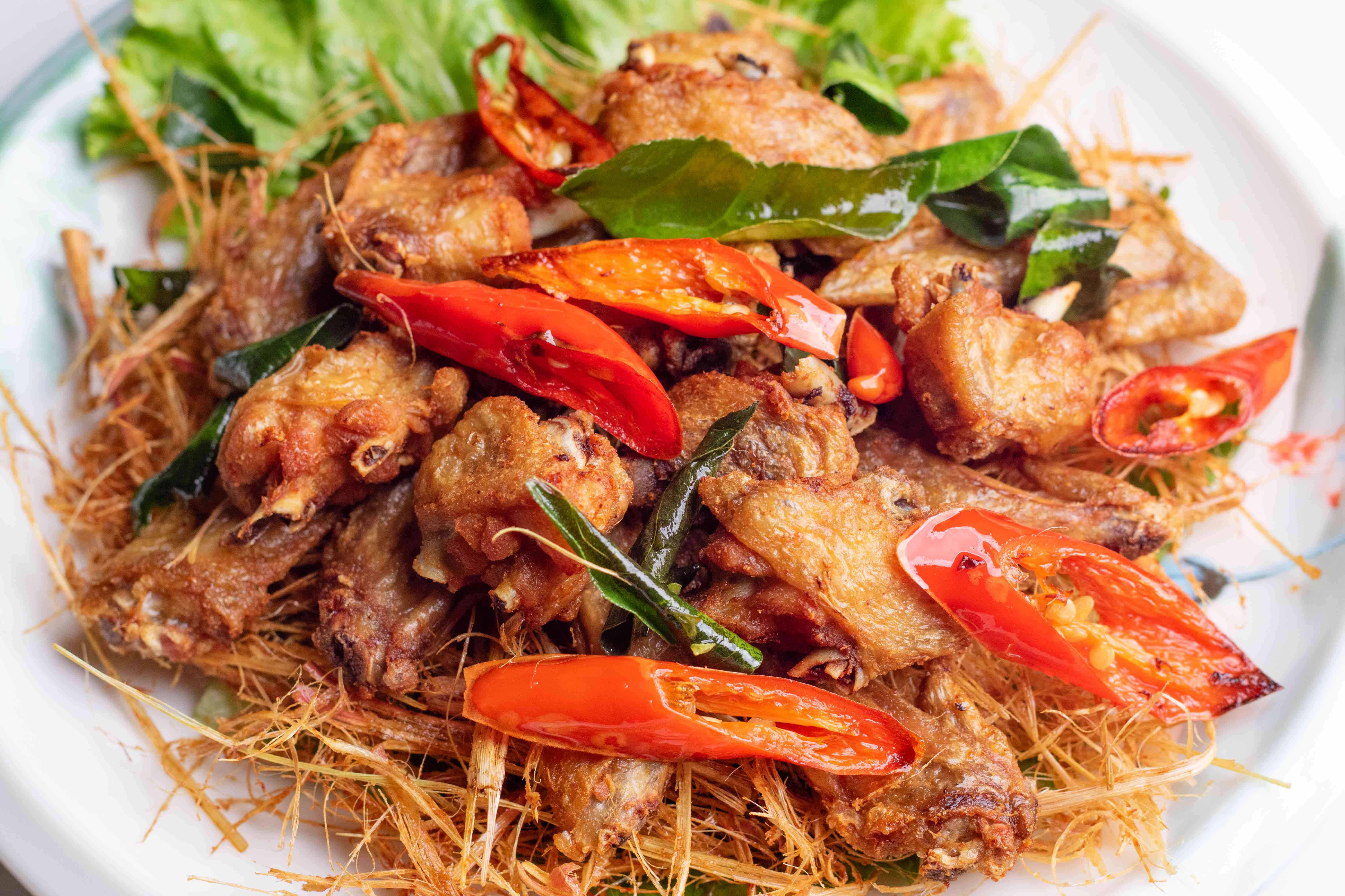 ទាលីងគុលស្លឹកគ្រៃ